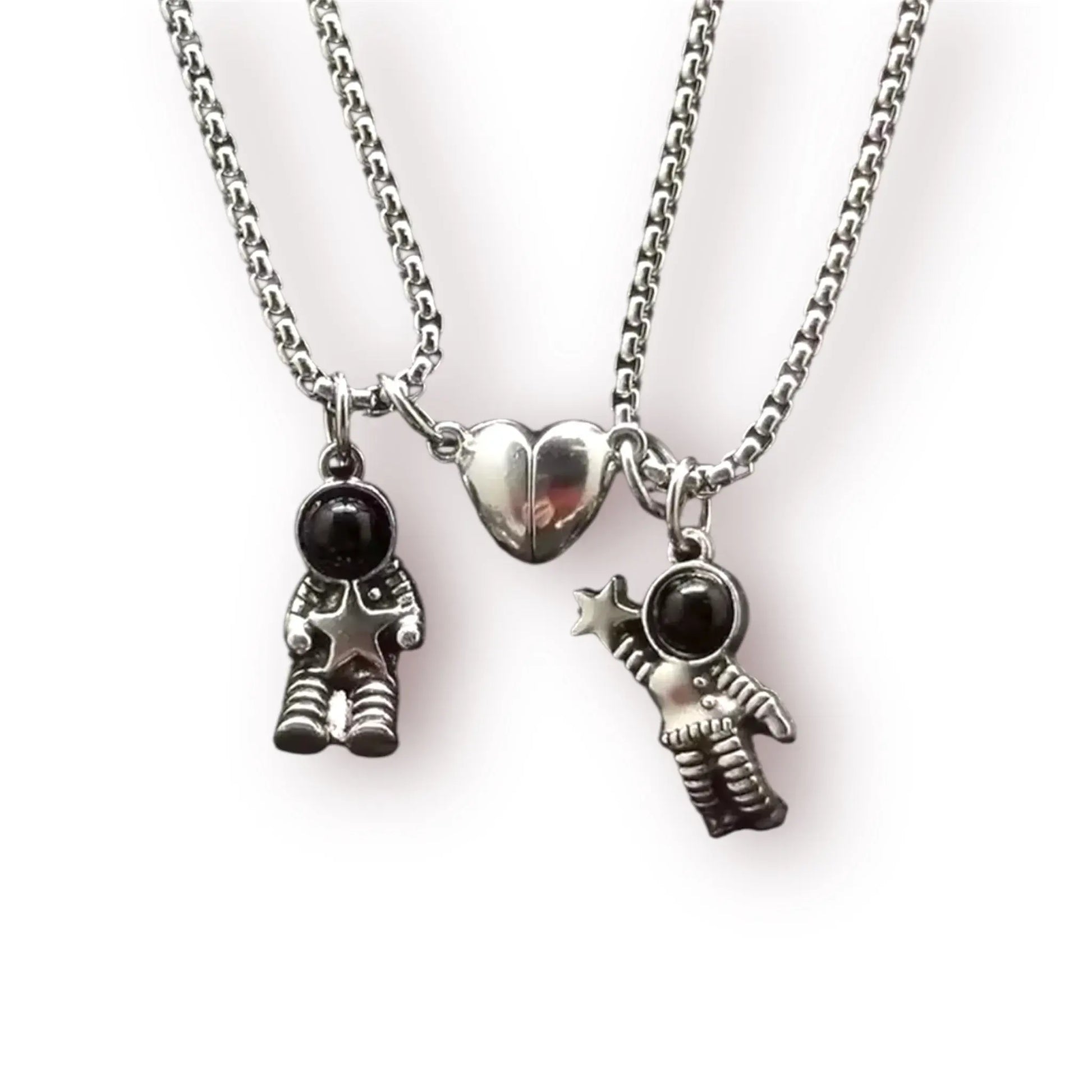 Collar de astronautas y corazón con imán (Dúo)