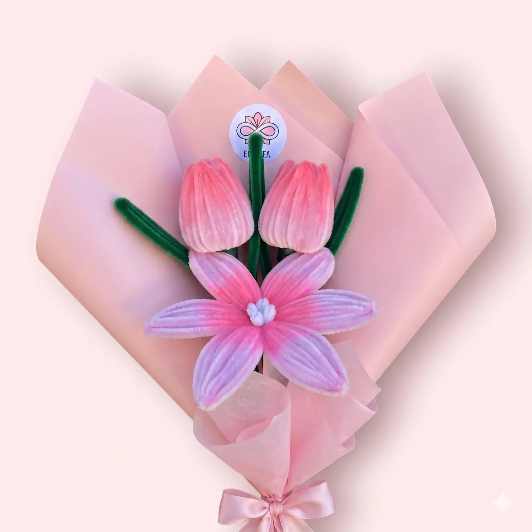 Ramo de 1 Lirio y 2 Tulipanes