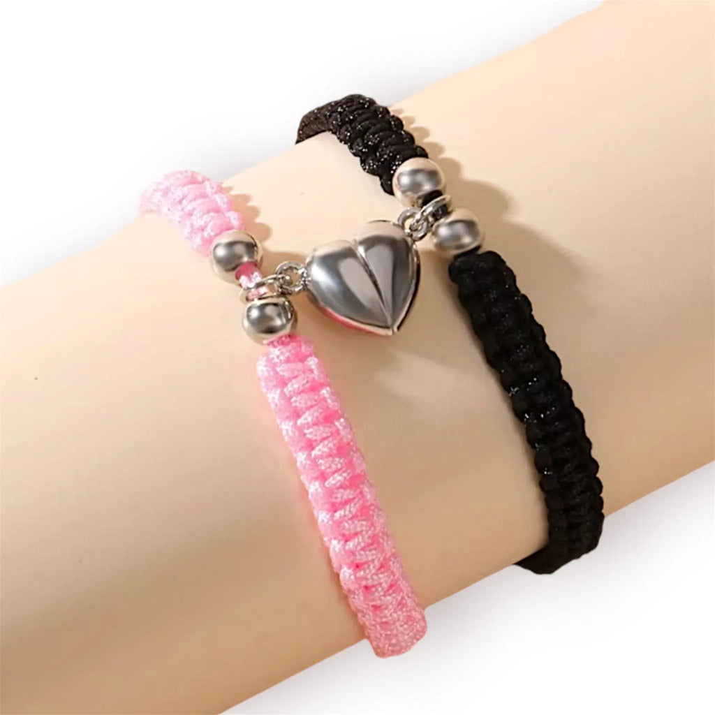 Set pulseras de hilo trenzado y corazón con imán