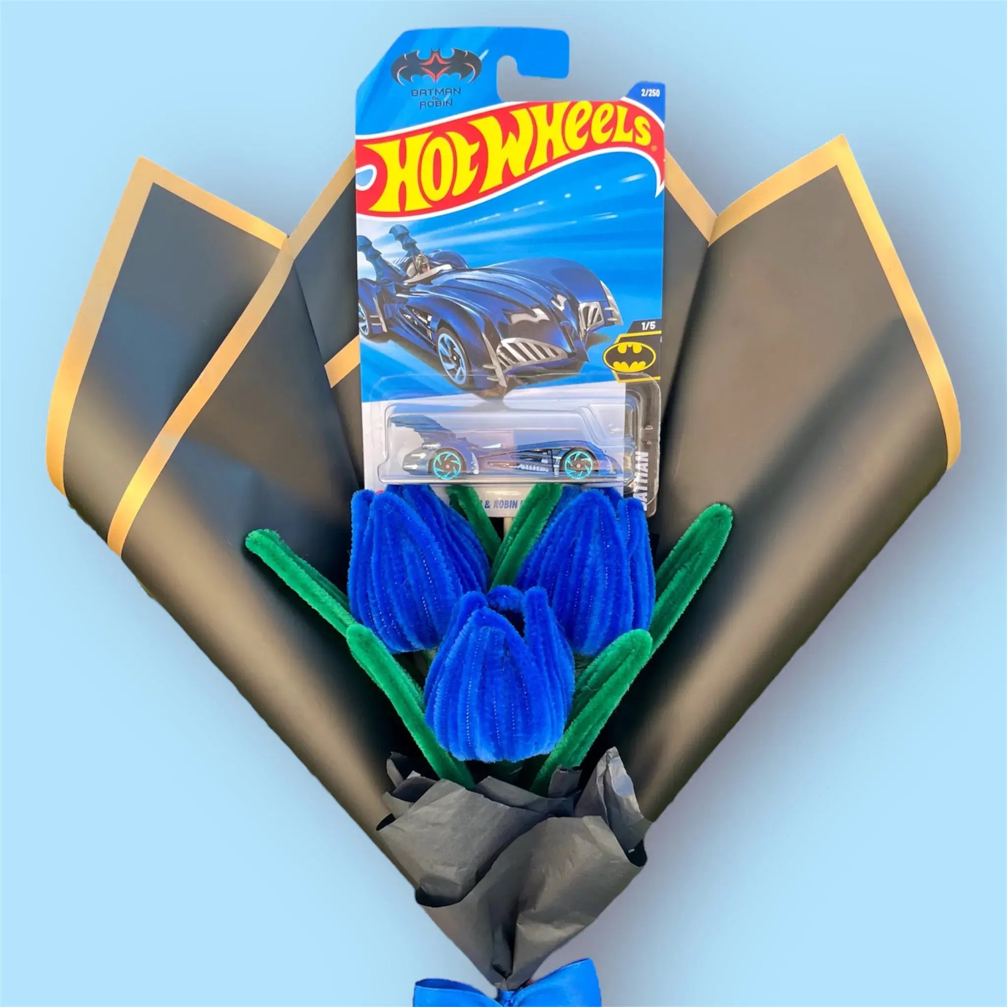 Ramo de Hot Wheels y 3 Tulipanes