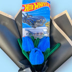 Ramo de Hot Wheels y 3 Tulipanes