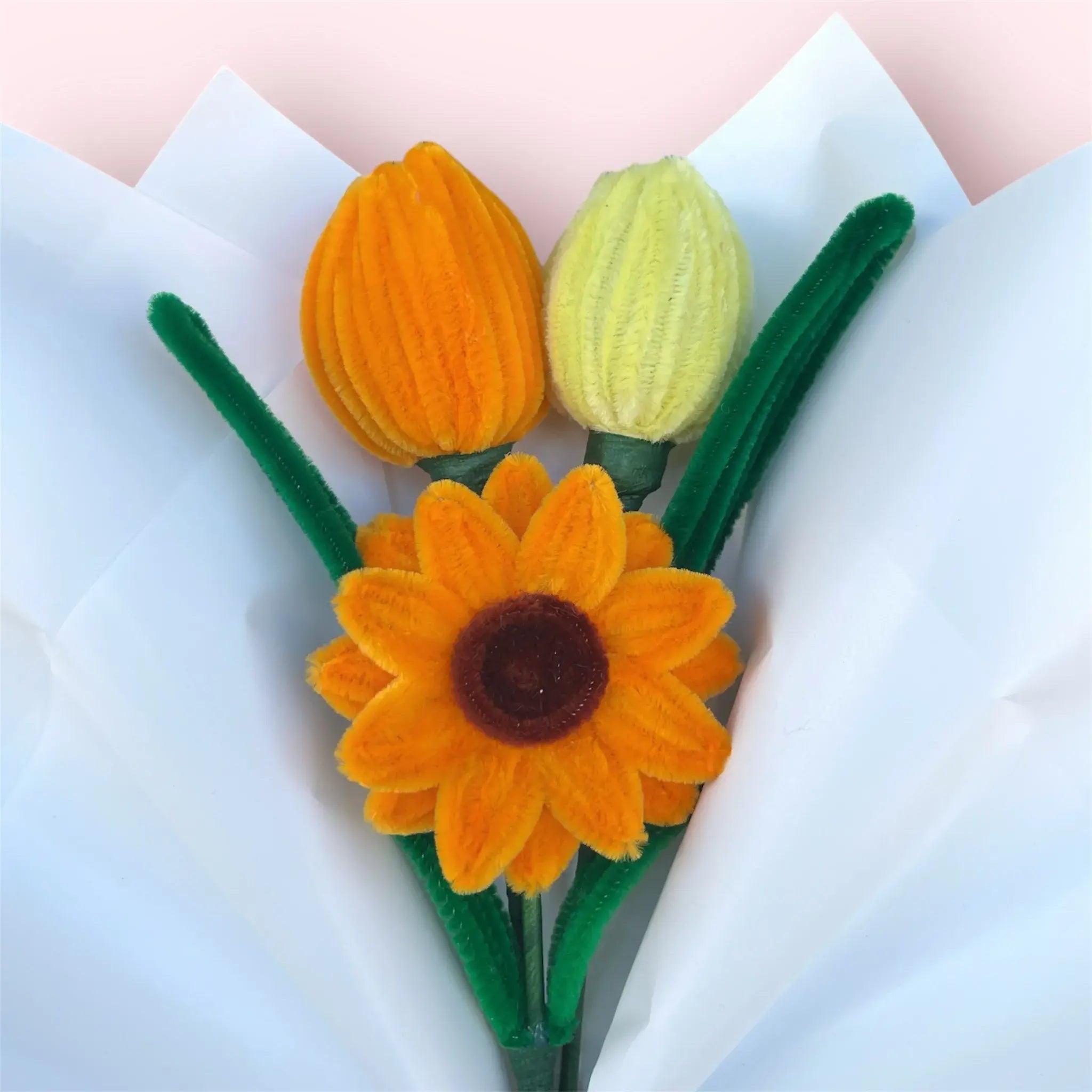 Ramo de 1 Girasol y 2 Tulipanes