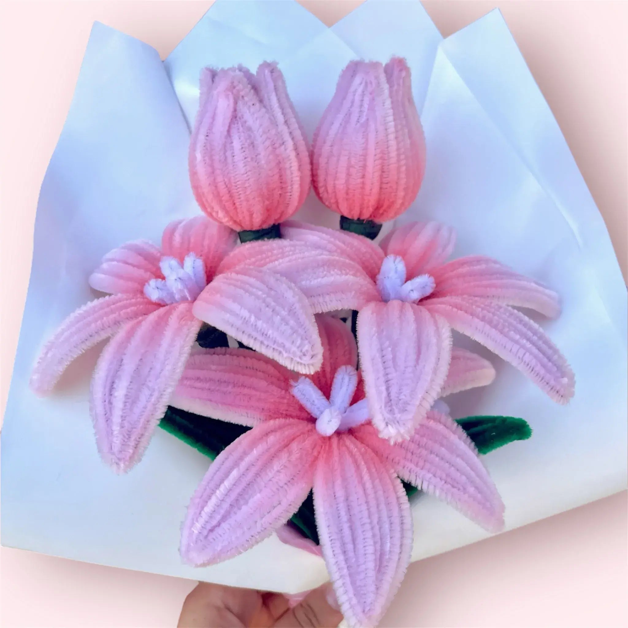 Ramo de 3 Lirios y 2 Tulipanes